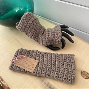 Artisan Handmade Gaming Fingerless Gloves Dark Taupe Outdoor Winter Text